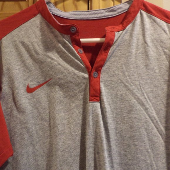 NIKE Dri-Fit Baseball SHORT SLEEVE SHIRT - 3 BUTTON CLOSURE - Grey + Red   Large - Picture 3 of 11